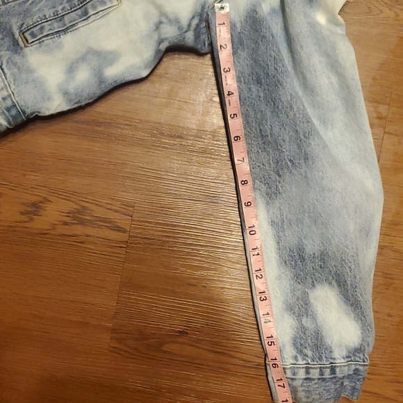 Unveil Bleach Washed Jean Jacket - Picture 12 of 16